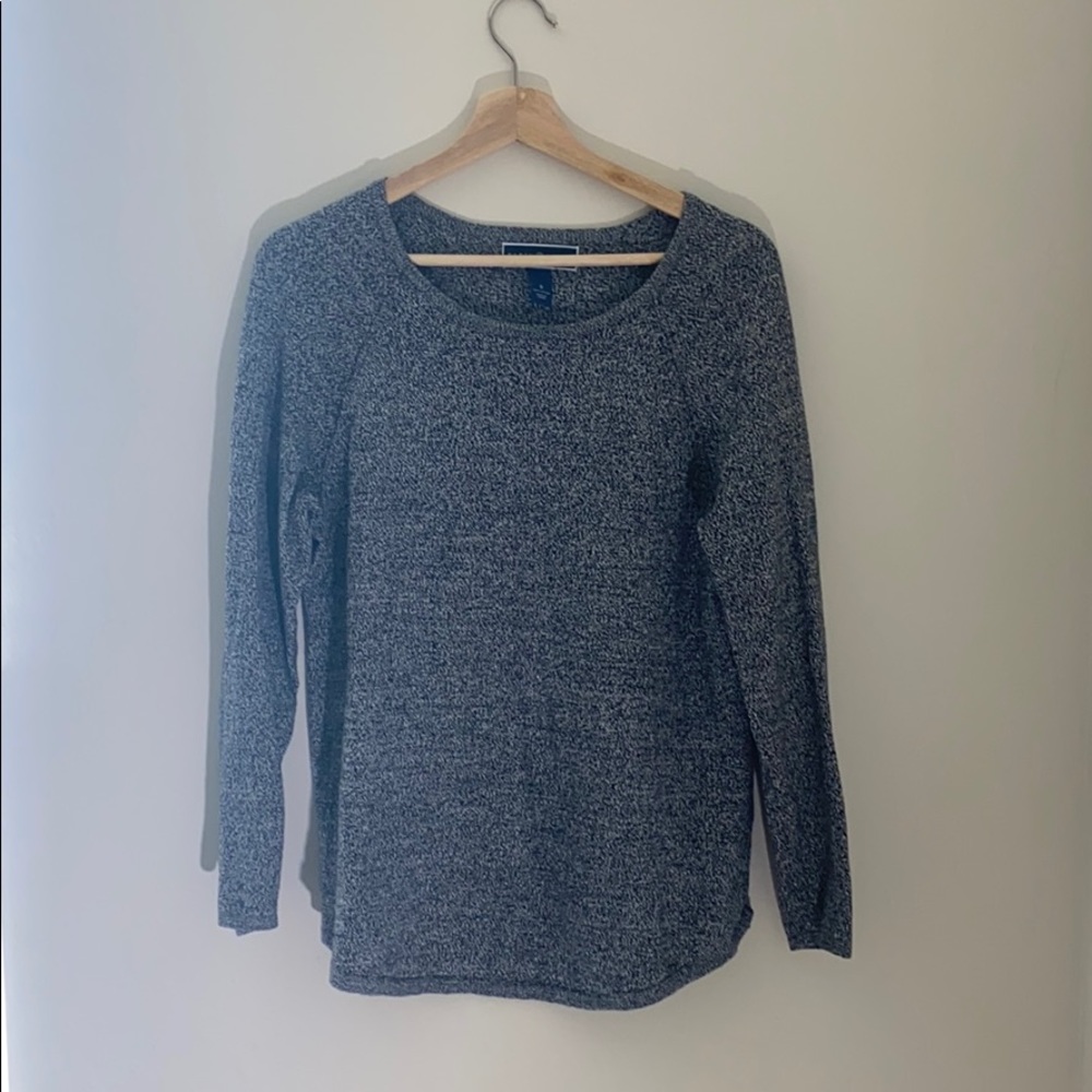 Scoop neck sweater